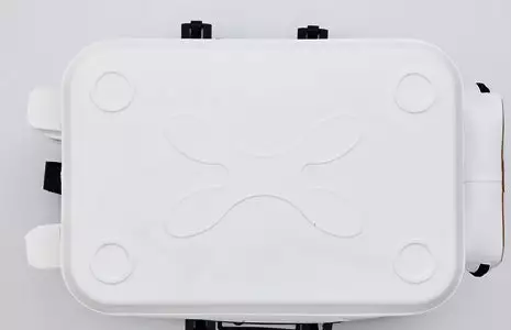 Daiwa Tournament Cool Fish Keep Bucket White FD45 (A) - Image 8